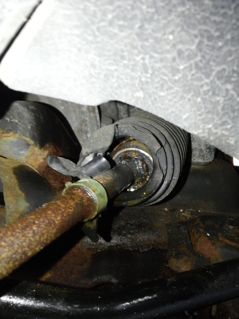Ruh Roh! Front drivers side steering rack boot.